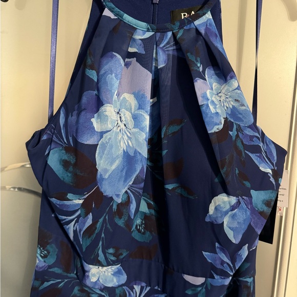 BA by Betsy &Adam Gown - Picture 7 of 10